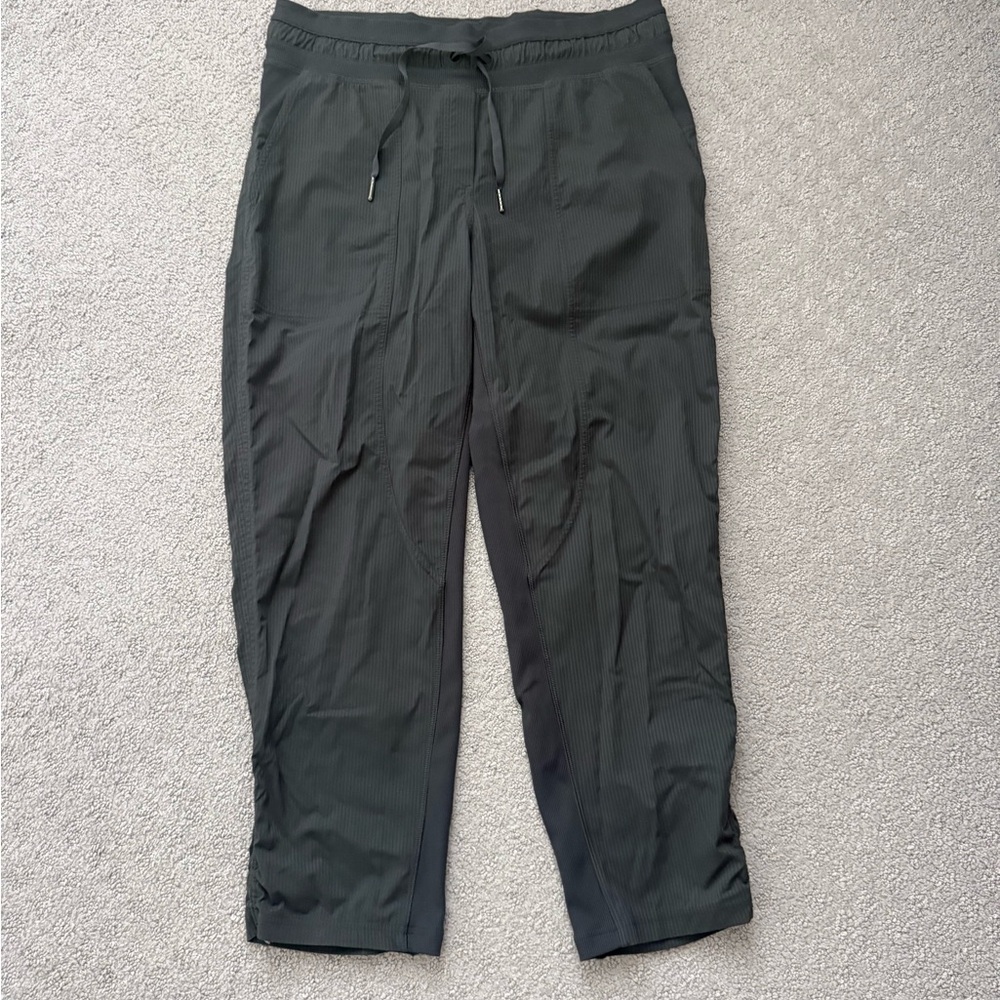 Lululemon Charcoal Dance Studio Mid-Rise Cropped Pant, Women’s Size 8